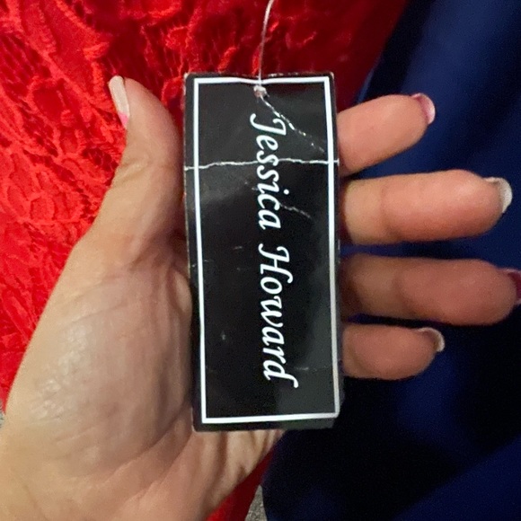 Jessica Howard
Sleeveless Lace Asymmetrical Hem Dress - Picture 4 of 5